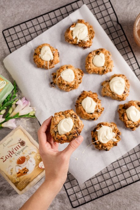 Salep Cookies with White Chocolate